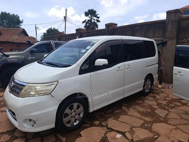 Nissan Serena 2010 White