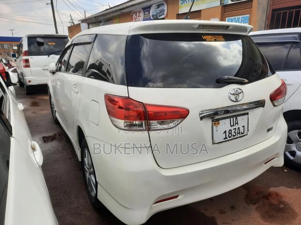 Toyota Wish 2012 White