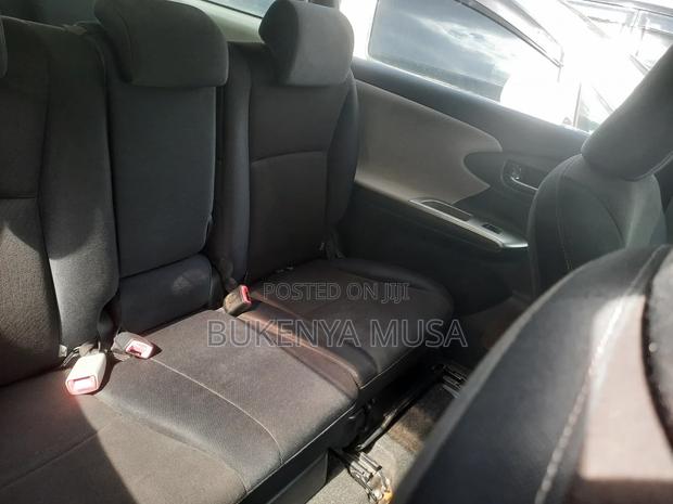 Toyota Wish 2012 White