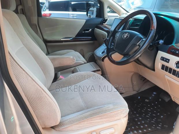 Toyota Alphard 2007 Silver