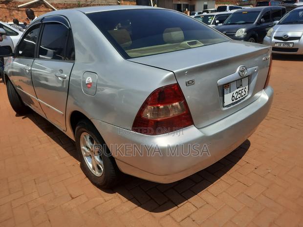 Toyota Corolla 2004 Silver