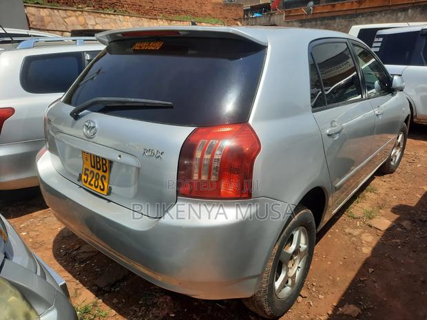 Toyota Corolla RunX 2004 Silver