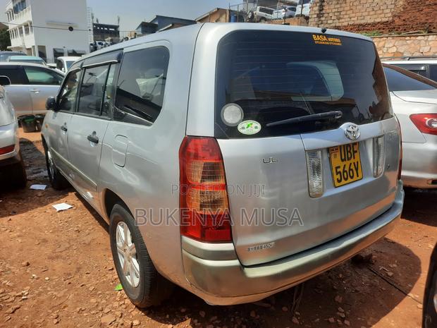 Toyota Probox 2005 Silver