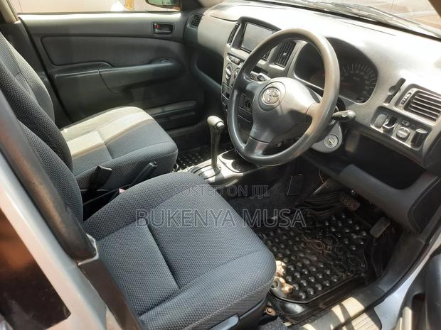 Toyota Probox 2005 Silver