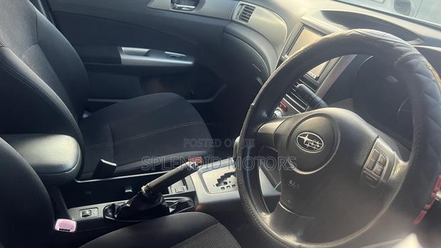 Subaru Forester 2010 Silver