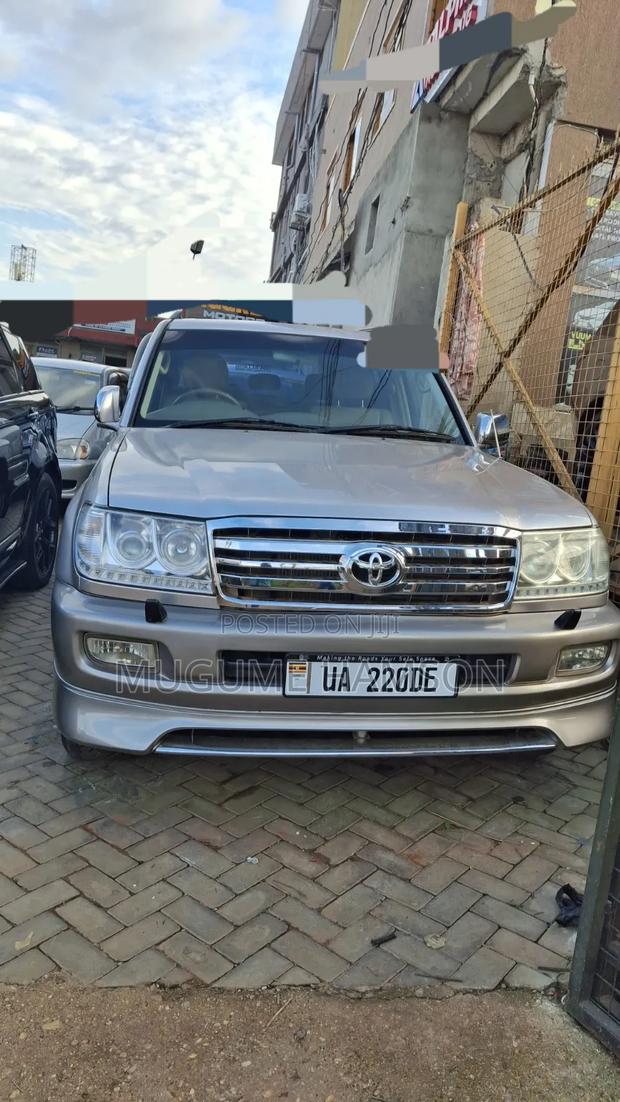 Toyota Land Cruiser 2002 Silver