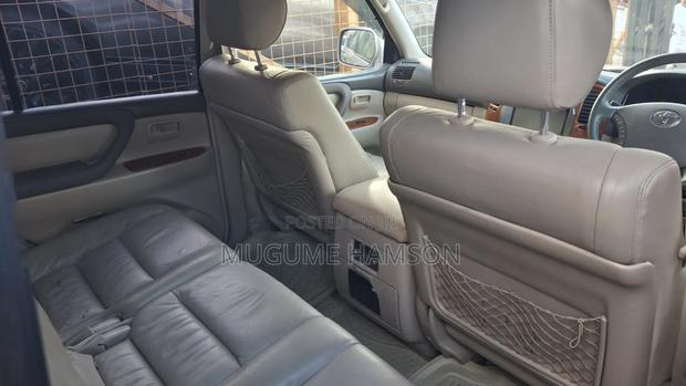 Toyota Land Cruiser 2002 Silver