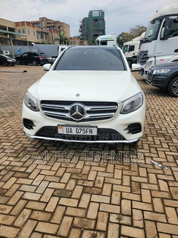 Mercedes-Benz GLC-Class GLC250 Sport Utility 4-Door (2.0L, 4cyl Turbo) White