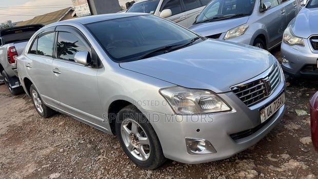 Toyota Premio 2010 Silver