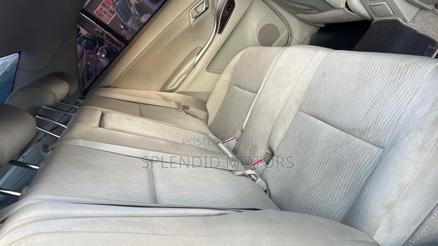 Toyota Premio 2010 Silver