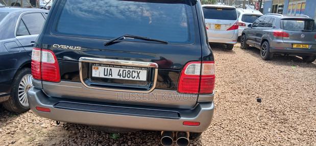 Toyota Land Cruiser Cygnus 4.7 2004 Black