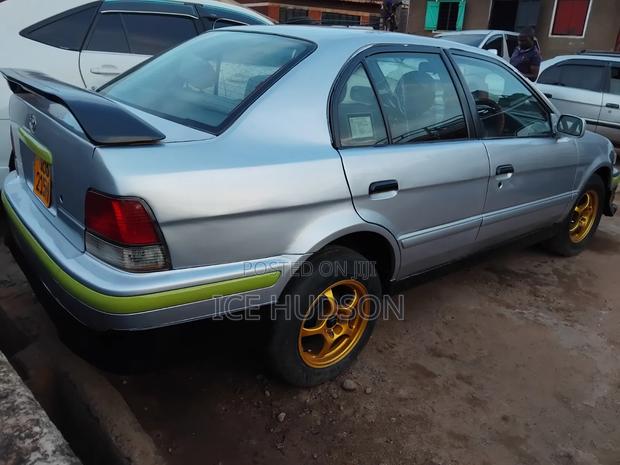 Toyota Corsa 1999