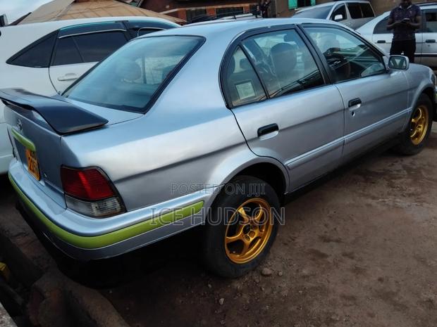 Toyota Corsa 1999
