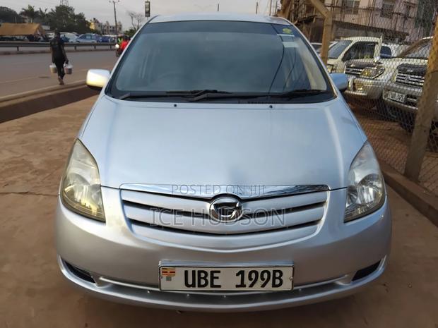 Toyota Corolla Spacio 2002