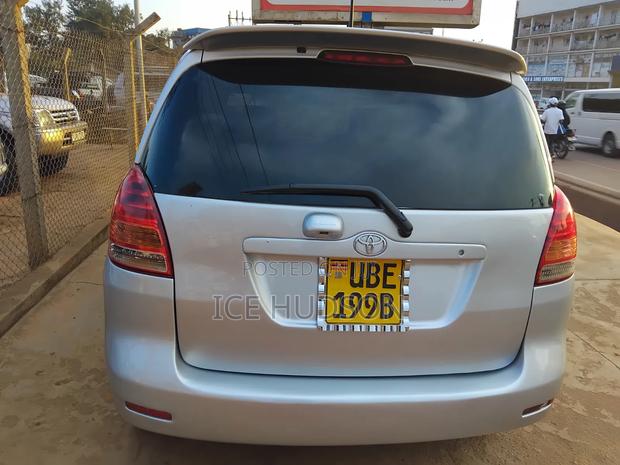 Toyota Corolla Spacio 2002