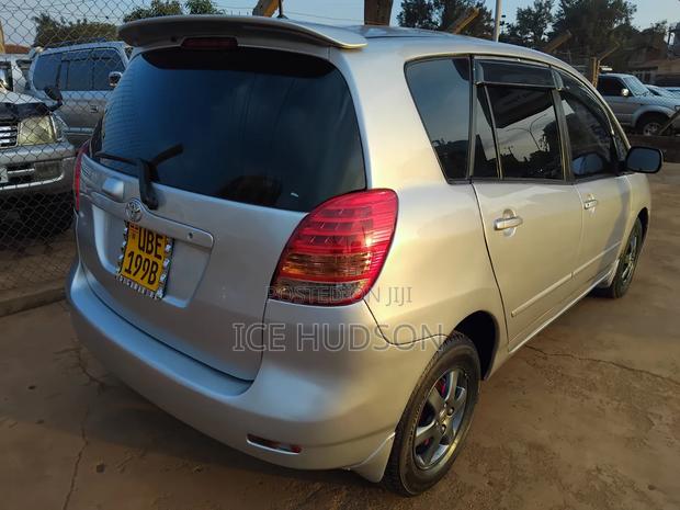 Toyota Corolla Spacio 2002