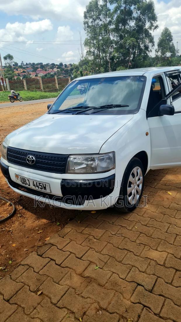 Toyota Probox 2005 White