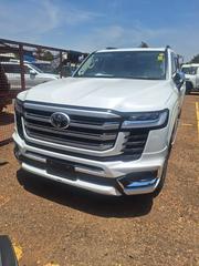New Toyota Land Cruiser LC300 2025 White for sale