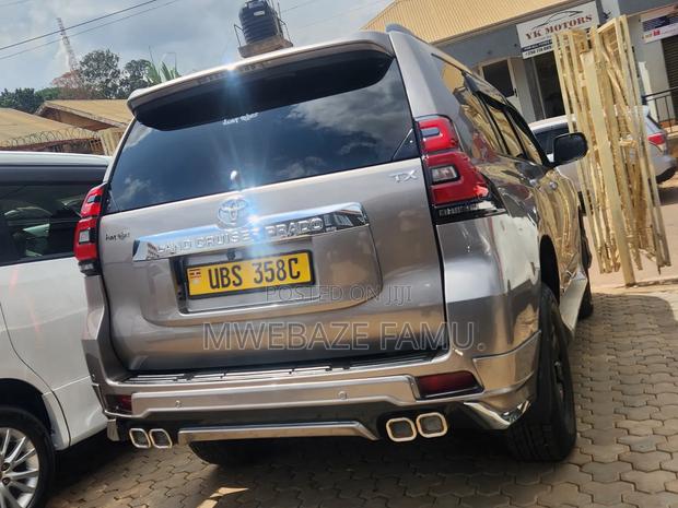 Toyota Land Cruiser Prado 2018 Gold