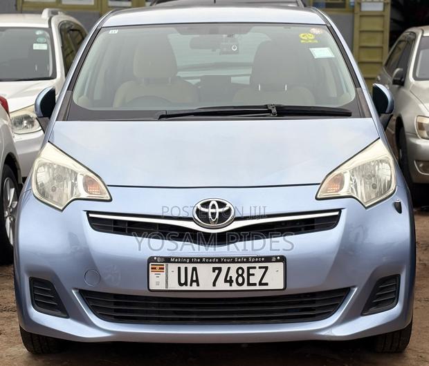 Toyota Ractis 1.5 FWD 2012 Blue