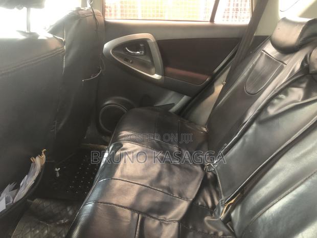 Toyota RAV4 2009 Silver