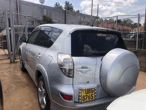 Toyota RAV4 2009 Silver