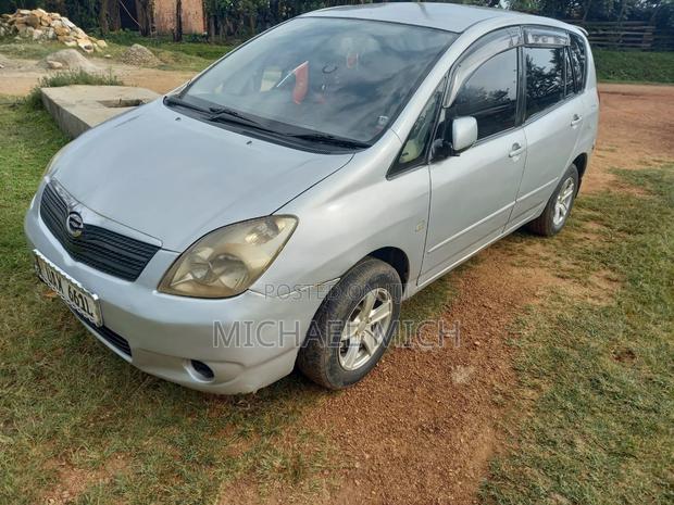 Toyota Corolla Spacio 2005 Silver