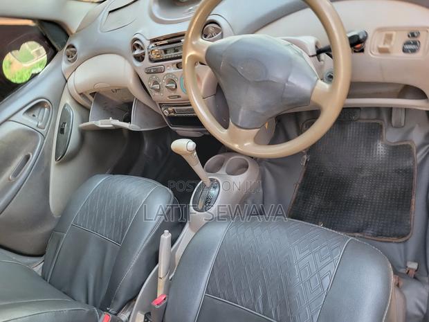 Toyota Platz 1.3 AWD 2002 Silver