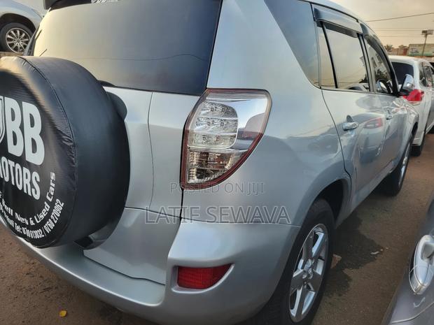 Toyota RAV4 2.0 4x4 2007 Silver