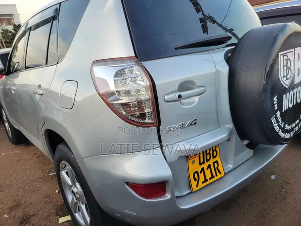 Toyota RAV4 2.0 4x4 2007 Silver