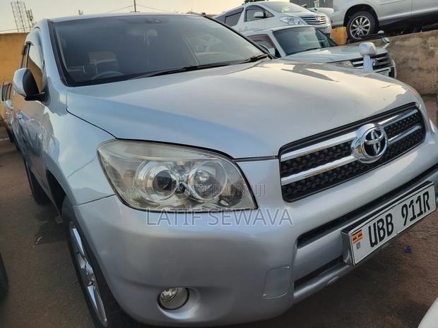 Toyota RAV4 2.0 4x4 2007 Silver