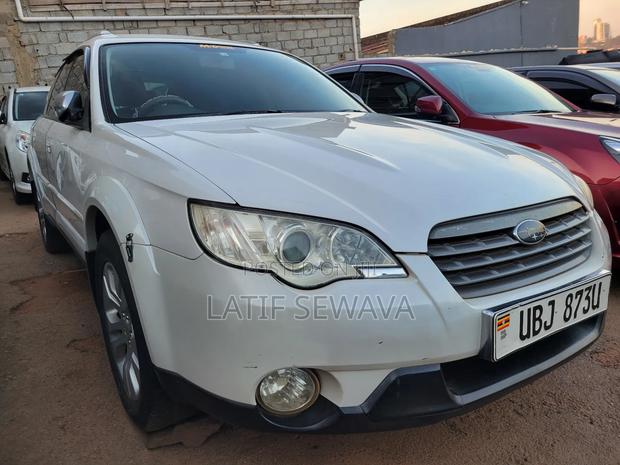 Subaru Outback 2.5 XT Limited Wagon 2007 White