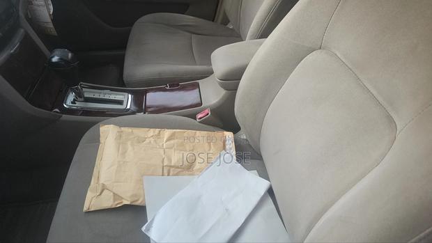Toyota Premio 2005 Silver