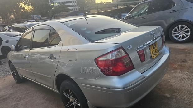 Toyota Premio 2005 Silver