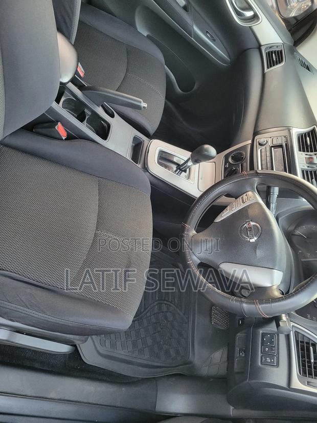 Nissan Sentra 2.0 2010 Black