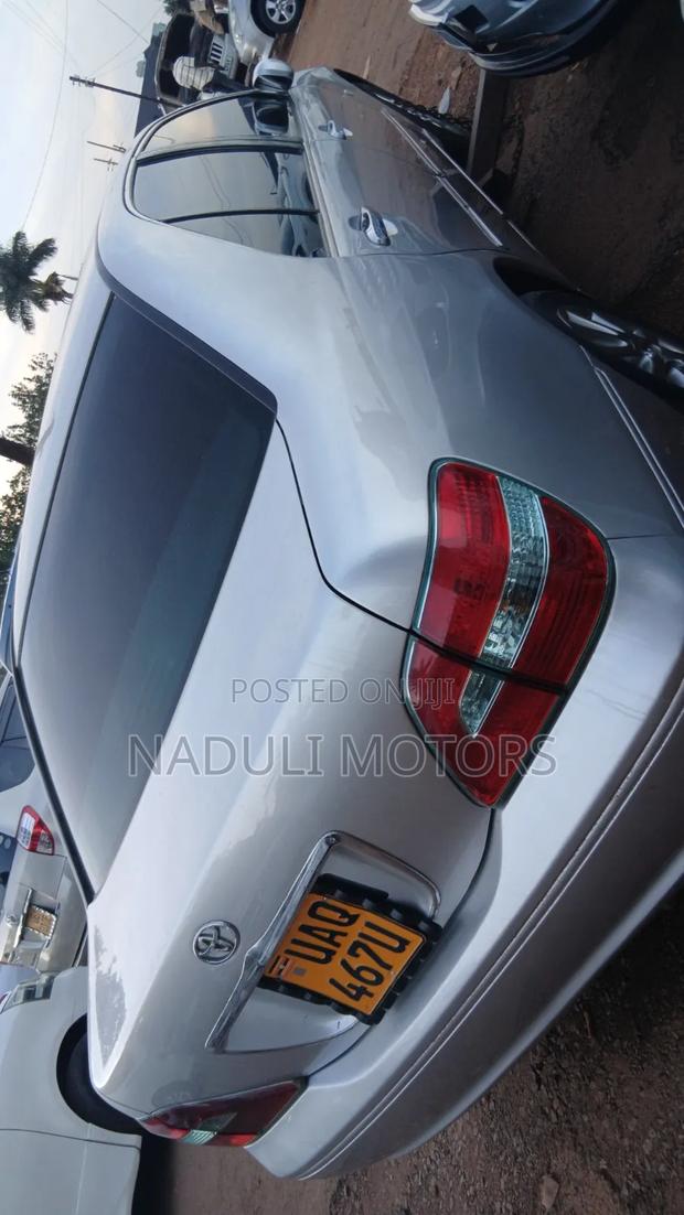 Toyota Brevis 2004 Silver