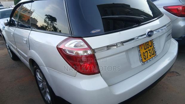 Subaru Outback 2008 White