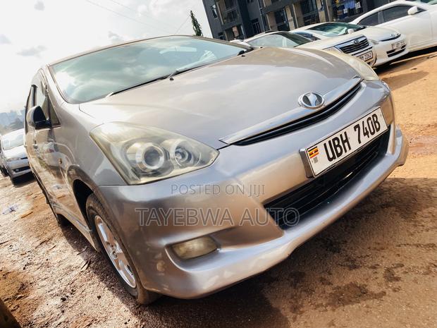 Toyota Wish 2006