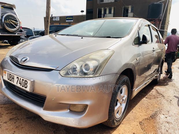 Toyota Wish 2006