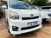 Toyota Voxy 2013 White for sale
