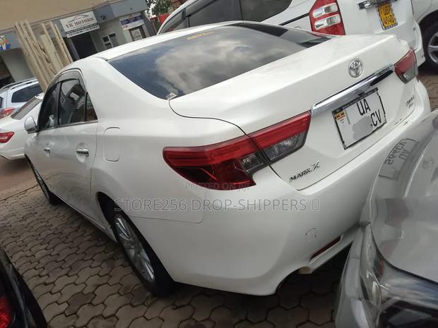 Toyota Mark X 2.5 AWD 2012 White
