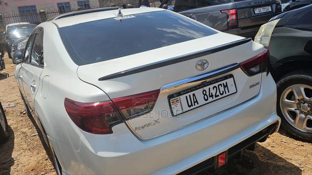 Toyota Mark X 2013 White