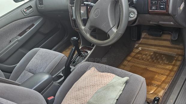 Toyota Premio 2001 White