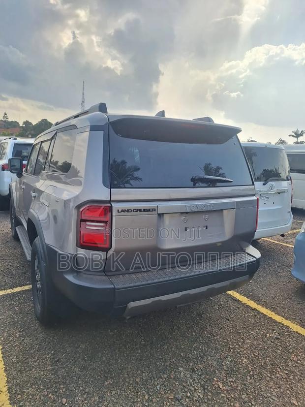 New Toyota Land Cruiser Prado 2.4 Petrol 2025 Gray