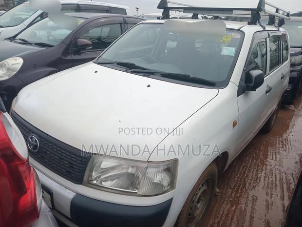 Toyota Probox 2010 White