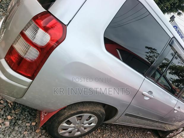 Toyota Probox 1.5 CNG 2WD 2010 Silver