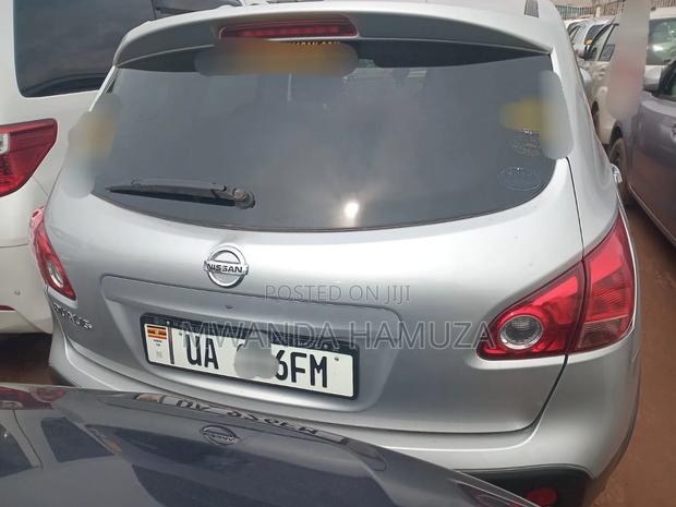Nissan Dualis 2011 Silver