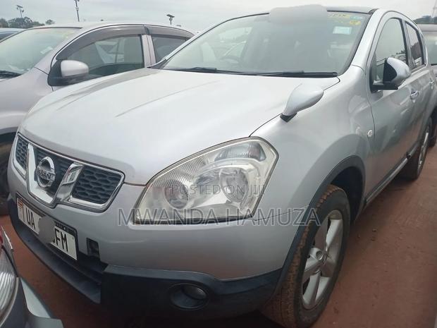 Nissan Dualis 2011 Silver