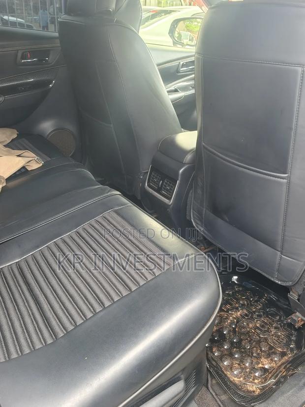 Toyota Harrier 2.0 2016 Silver
