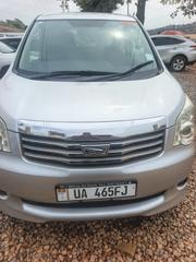Toyota Noah 2.0 143hp AWD (7 Seater) 2013 Silver for sale